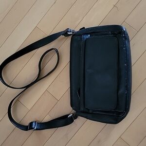 Vintage Danier Black Pebbled Leather Crossbody Bag